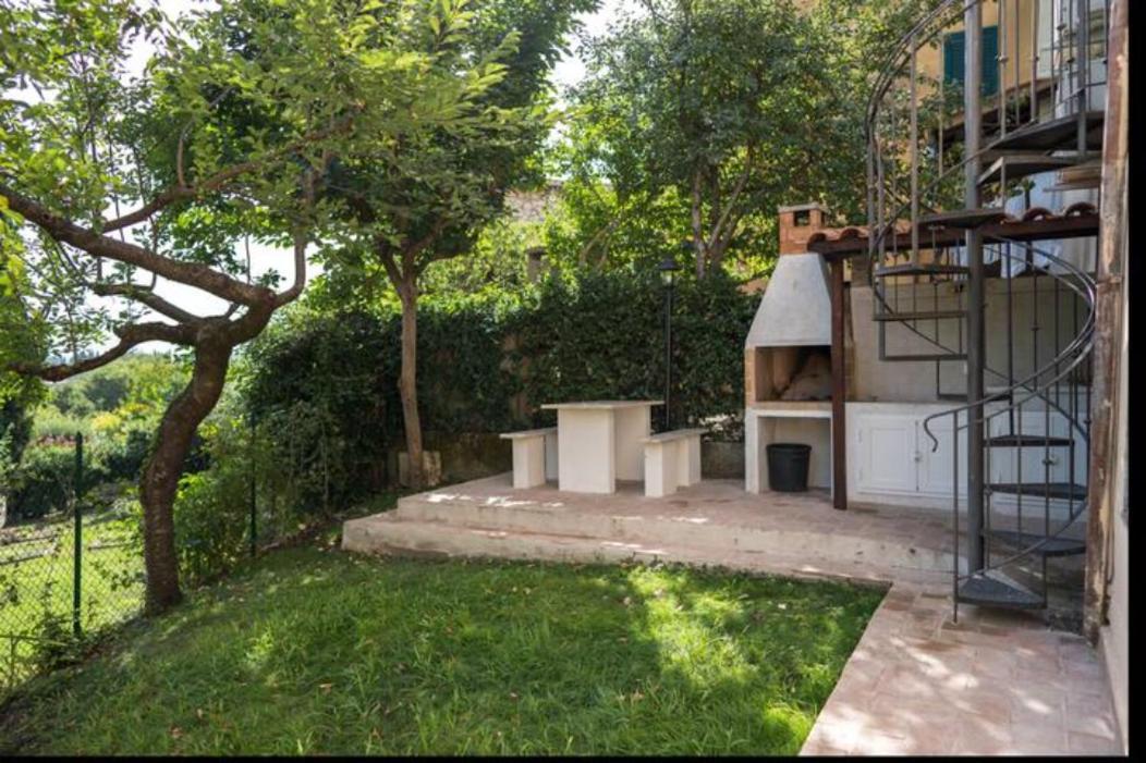 Petite Maison, Nel Borgo Di Cetona Exteriör bild