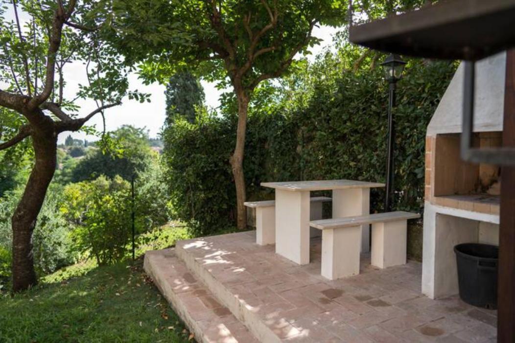 Petite Maison, Nel Borgo Di Cetona Exteriör bild